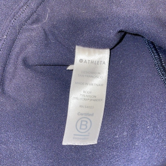 Athleta Pants & Jumpsuits Athleta Stash Pocket Salutation 78 Tight